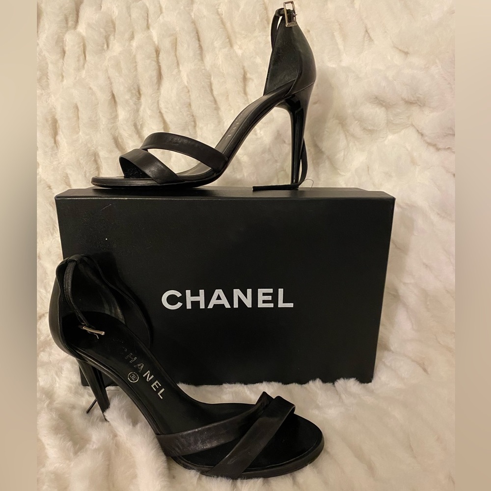 Walk in my Chanels , @ Midnight